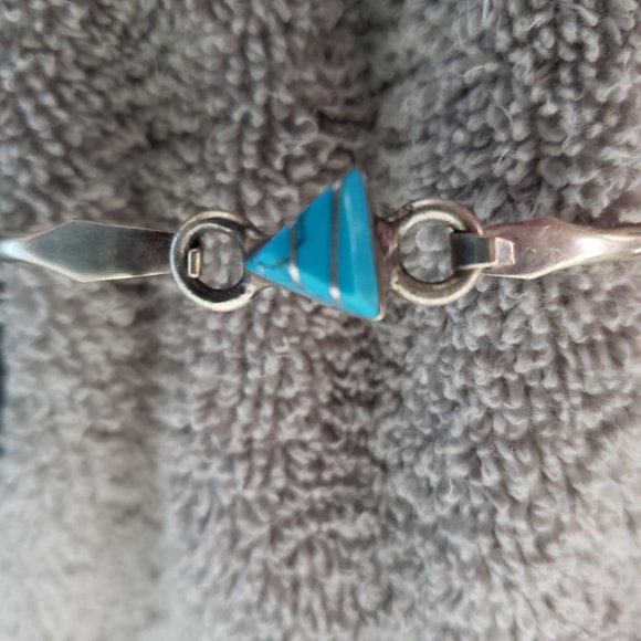 Sterling Silver Turquoise woman's Bracelet. Beauti - Picture 2 of 3